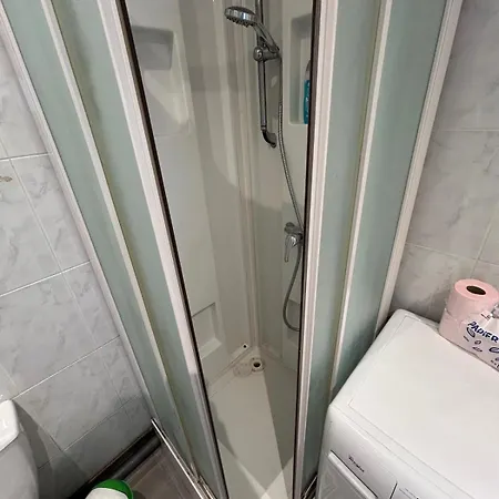 Апартаменты 5 Minutes From Rer A Нантерр